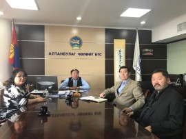 Встреча губернатора свободной зоны “Алтанбулаг” с главой Совета инвесторов свободной зоны “Алтанбулаг” Ч. Амарбаатар и Х. Ганбаатаром.