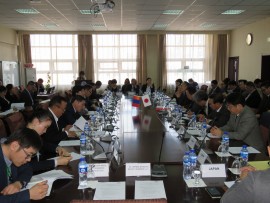 “蒙古-日本之间扩大贸易”研讨会 研讨会期间讨论增加贸易，面临的问题，解决方案等。
