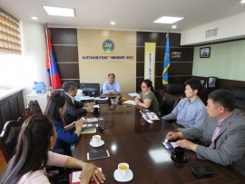 Монгол-Өвөр Монголын бизнесийн ерөнхий холбооны тэргүүн Л.Баатартай уулзалт хийлээ.